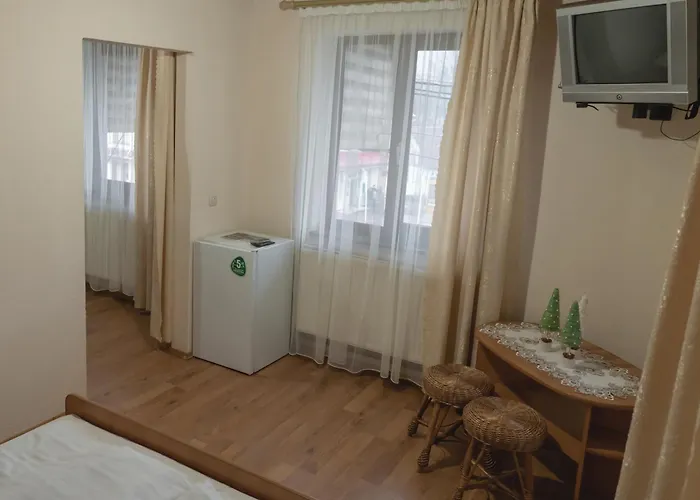 меридіан Otel Yasinya